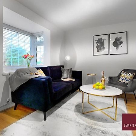 Wokingham - 2 Bed Modern House - Parking Apartamento Exterior foto